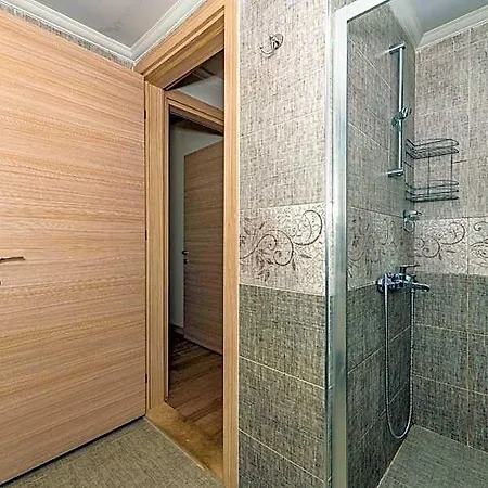 فندق Yasam Park 4*